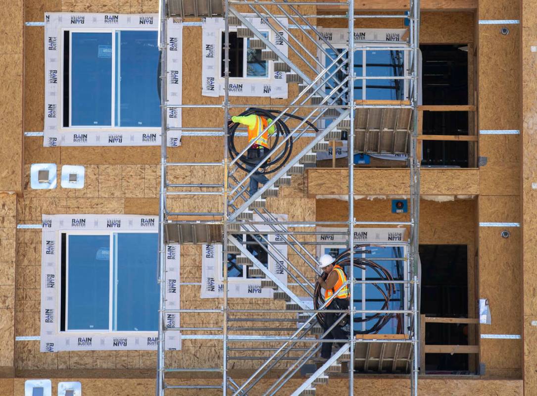 Continúa la construcción del Otonomus Hotel, el martes 17 de septiembre de 2024, en Las Vegas ...