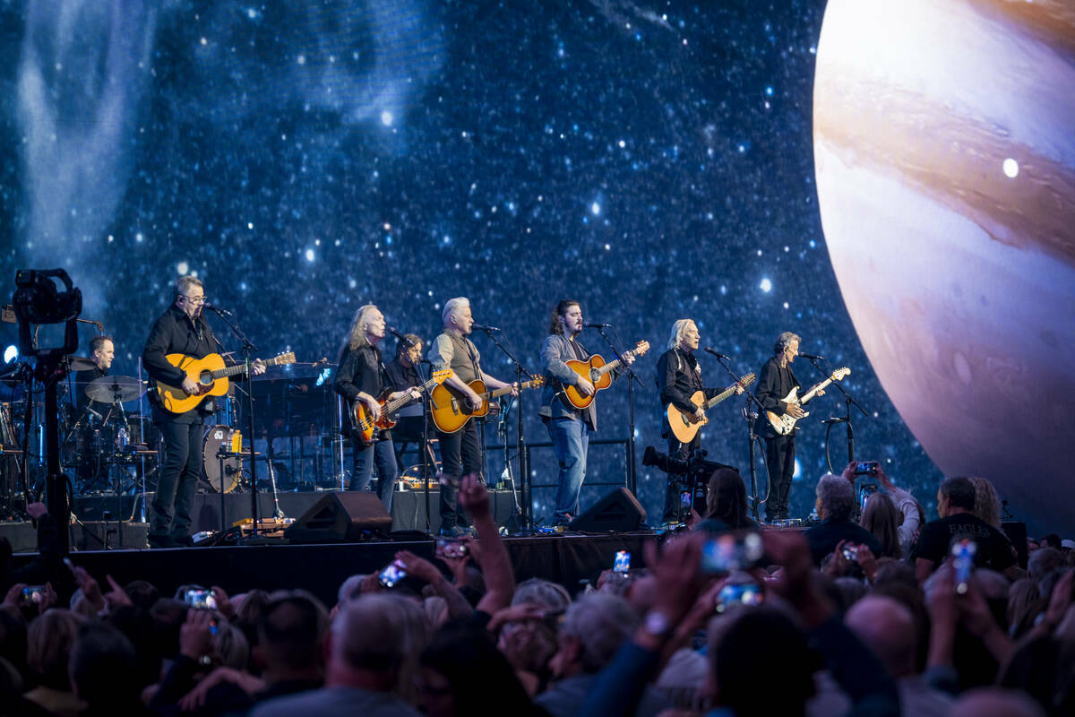 Una escena del estreno de la residencia de Eagles en la Sphere, el viernes 20 de septiembre de ...