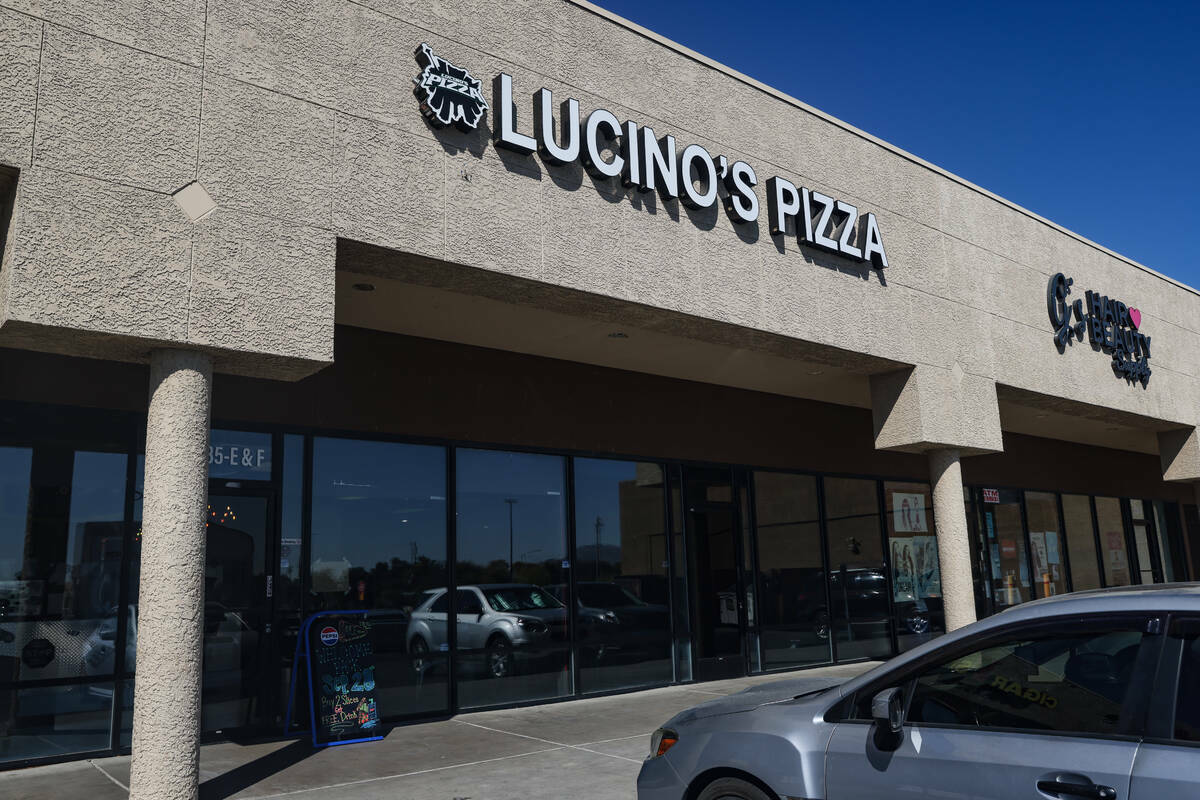 Lucino's Pizza en Las Vegas, el jueves 26 de septiembre de 2024. La pizzería familiar reabre e ...