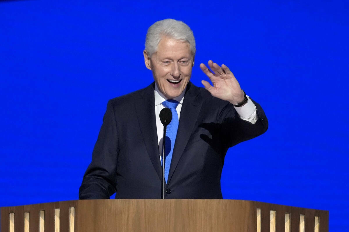 El expresidente Bill Clinton habla durante la Convención Nacional Demócrata, el miércoles 21 ...