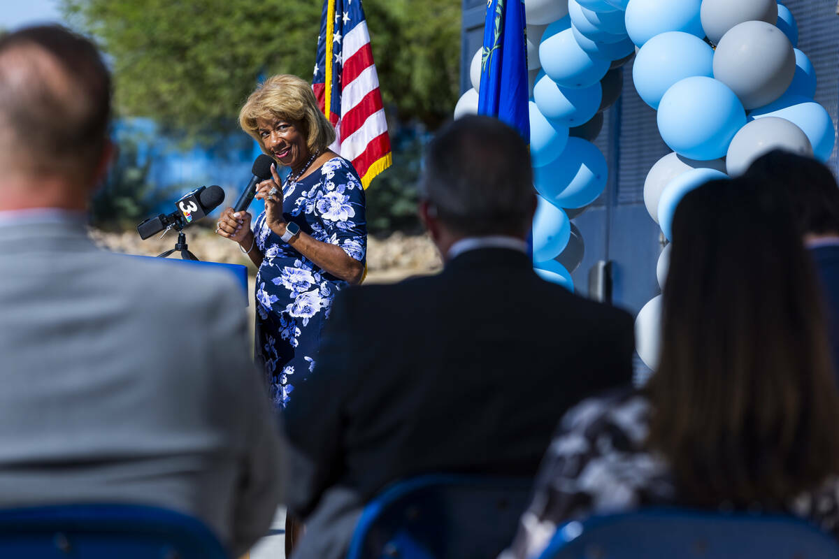 La alcaldesa de North Las Vegas, Pamela Goynes-Brown, habla en el lanzamiento oficial del Progr ...