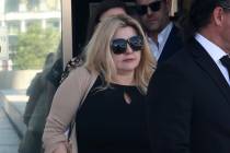 La exconcejal municipal de Las Vegas Michele Fiore sale del Lloyd George U.S. Courthouse en Las ...