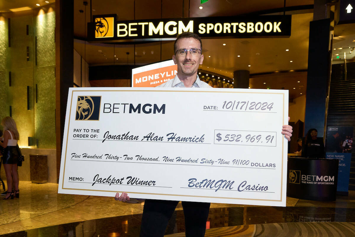 Jonathan Hamrick, un jugador de casino en línea de Virginia Occidental, ganó un gran premio m ...