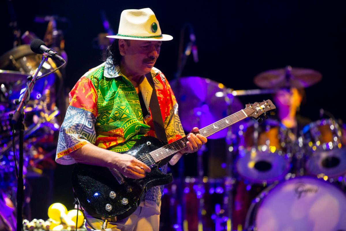 Carlos Santana realiza prueba de sonido en House of Blues el miércoles 18 de mayo de 2022 en L ...