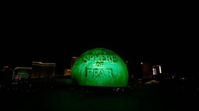 La Sphere en Las Vegas se está sumando al espíritu de las fiestas al mostrar contenido con te ...