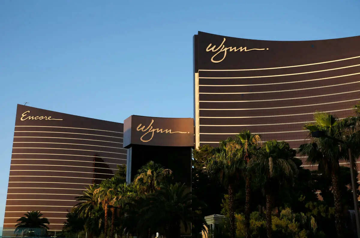 Imagen de el Wynn Las Vegas y el Encore, el 17 de junio de 2014 en Las Vegas. (AP Photo/John Lo ...