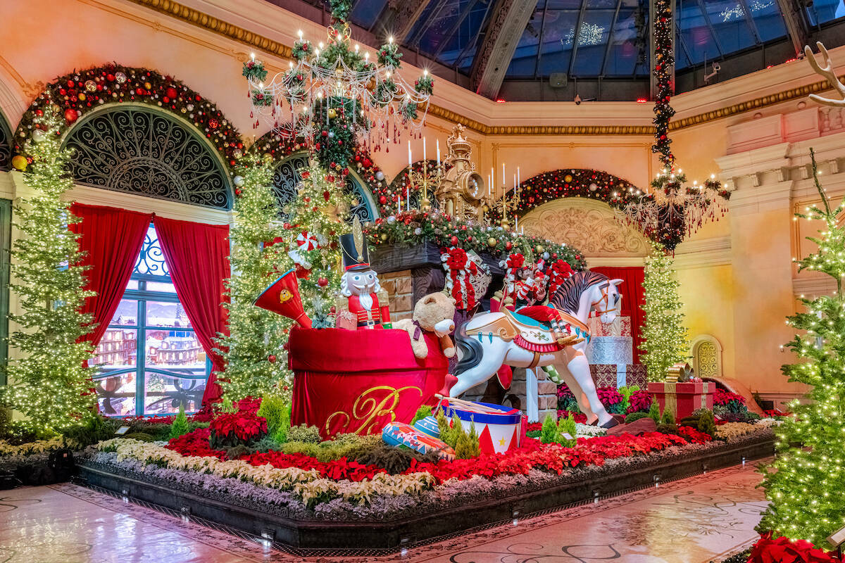 Celebrando la magia de la temporada, el Conservatorio y Jardín Botánico del Bellagio presenta ...