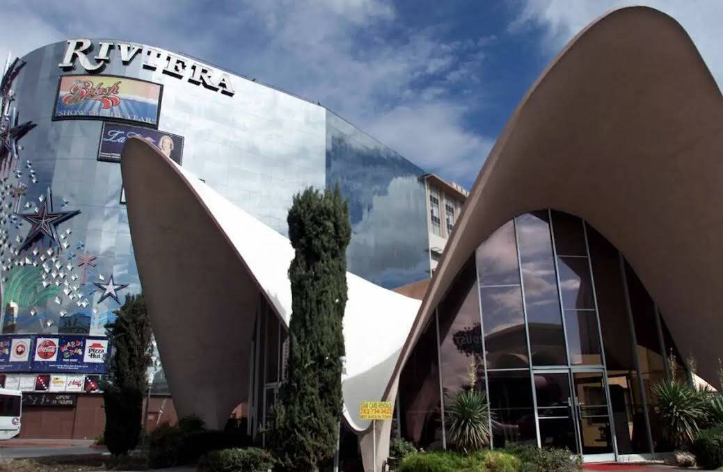 ARCHIVO: El exterior del Neon Museum, anteriormente el vestíbulo del hotel La Concha, en Las V ...