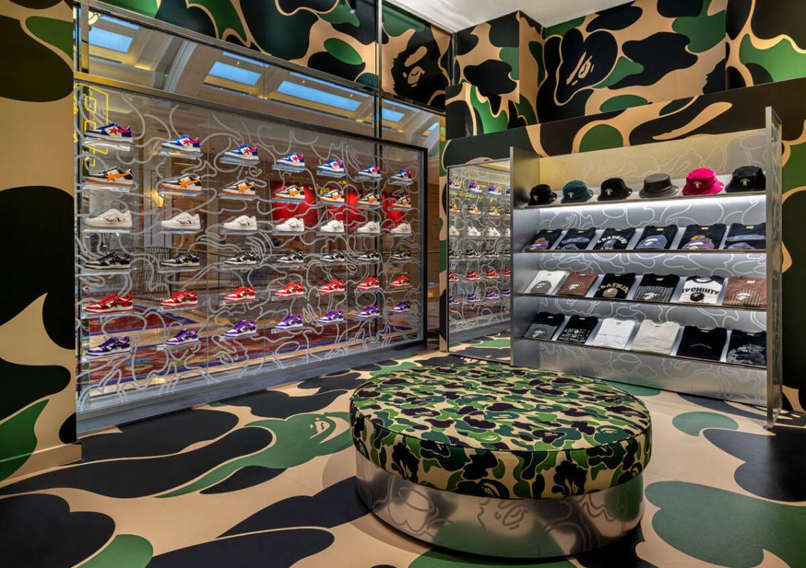 Interior de la tienda Bape Las Vegas en Wynn Plaza. (Cortesía Bape)