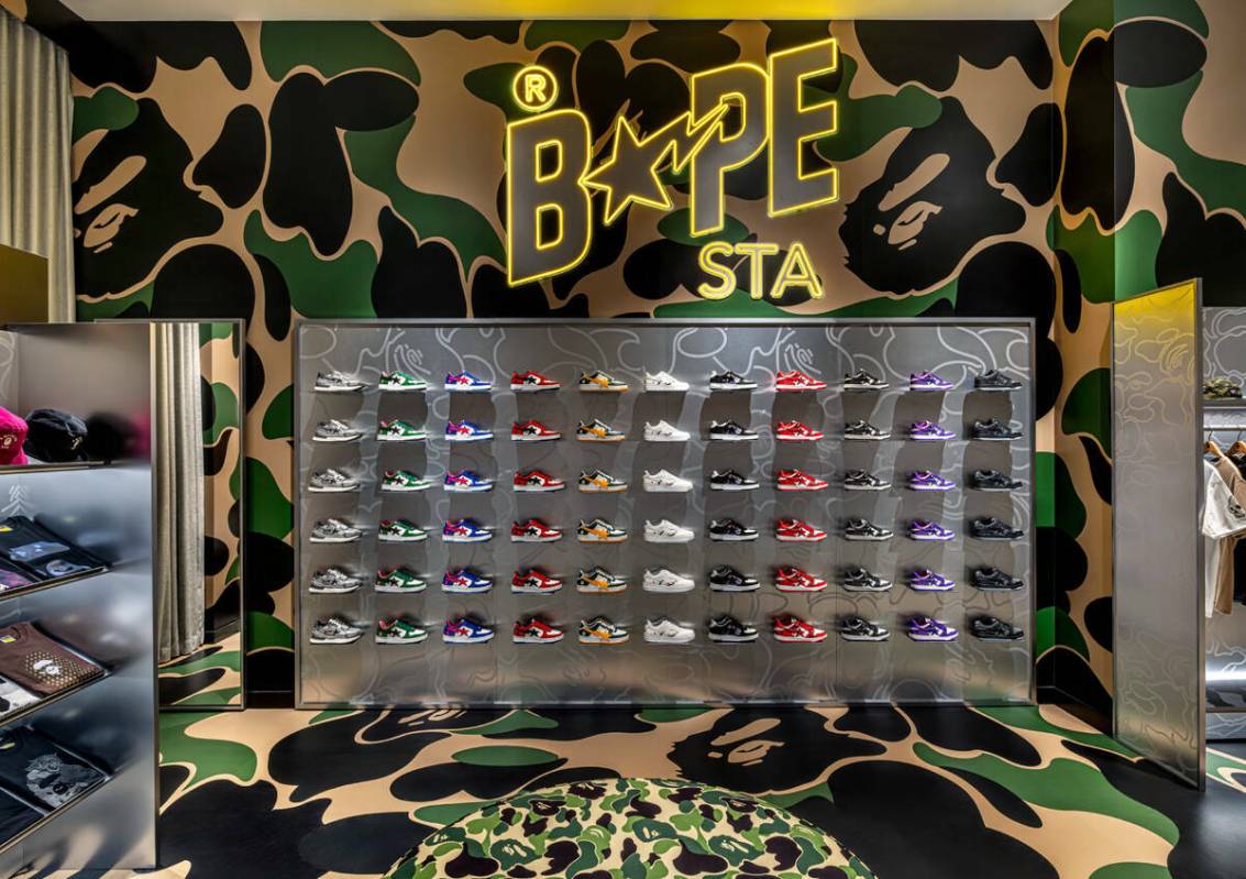 Interior de la tienda Bape Las Vegas en Wynn Plaza. (Cortesía Bape)