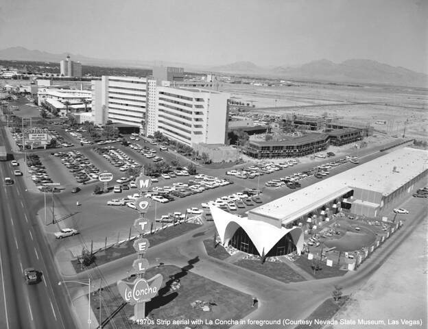 La Concha Motel visto en noviembre de 1962. El edificio del vestíbulo del motel ahora sirve co ...